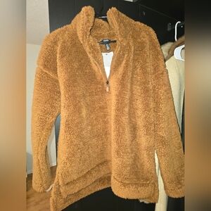 Nwt Jones medium brown fluffy sweater